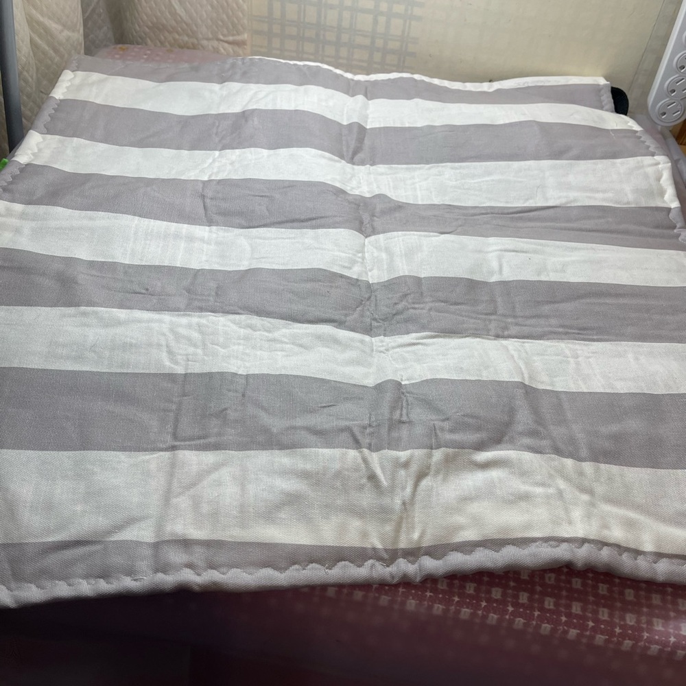 Loving the outdoors...fidget quilt - Picture 8 of 11